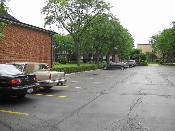 2nd image of 1122 N Dale Ave APT 2K