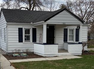 1111 Vermont Dr, Troy, MI