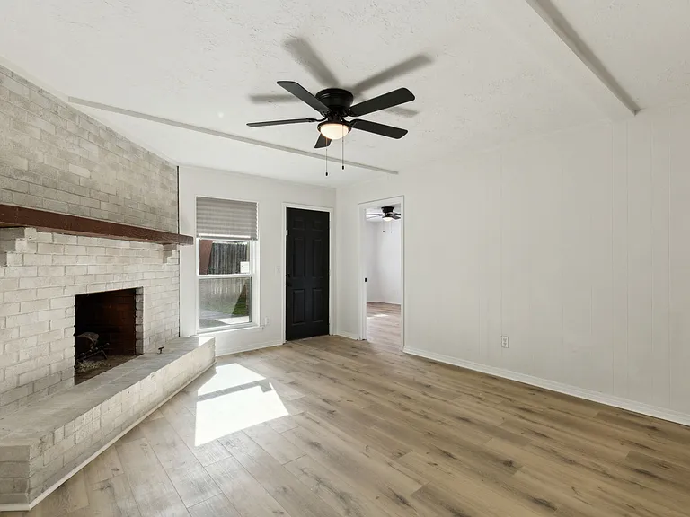 1922 N Floyd Rd — Photo 12