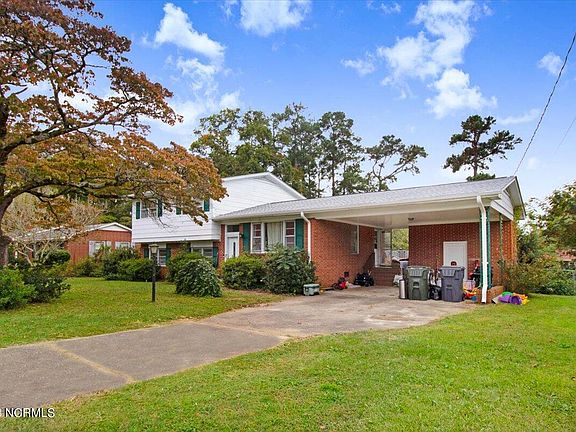 3rd image of 2612 Burtus Drive