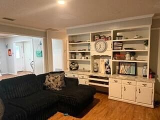 5th image of 2451 Root Dr E
