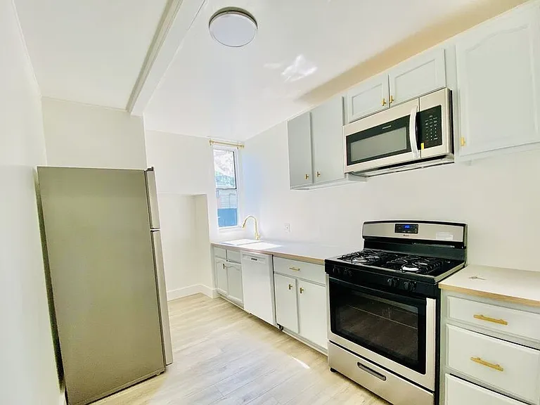 1478 W Vernon Ave — Photo 8