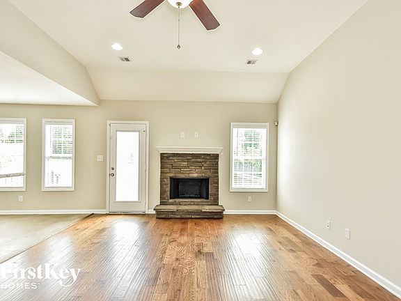 3rd image of 3435 Oconner Ln