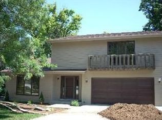 1027 Forest Ln, Lemont, IL 60439