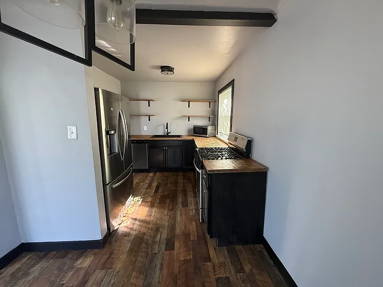 11584 Flanders St — Photo 5