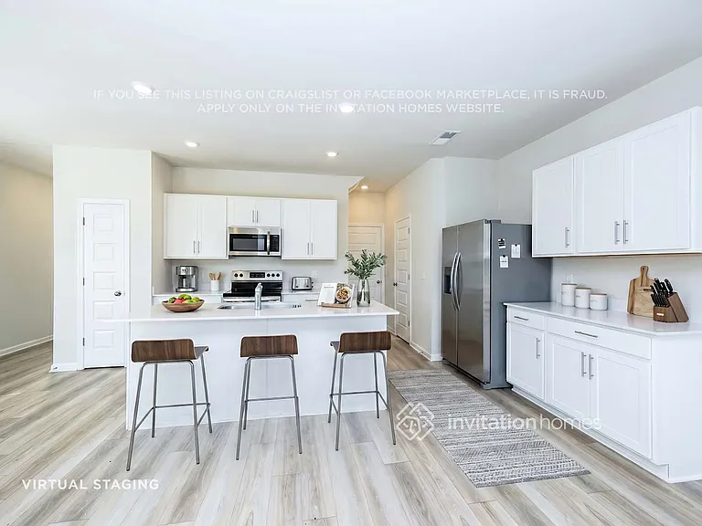 1000 Legacy Ct — Photo 9