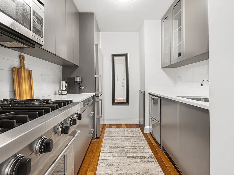 88 Greenwich St #1110 — Photo 8