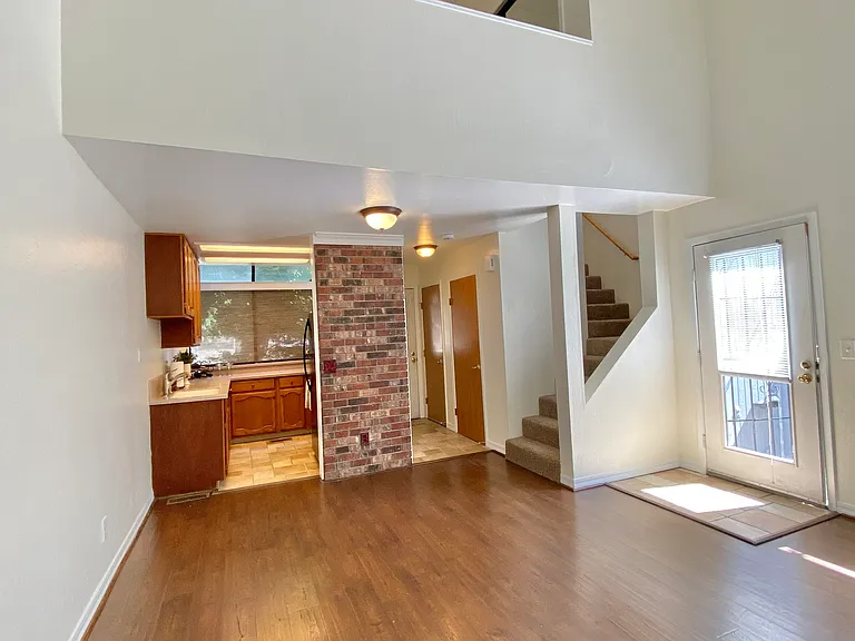 2509 Garfield Ct — Photo 4