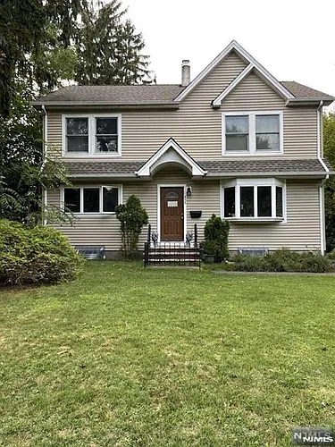 455 Berkshire Rd Photo 1