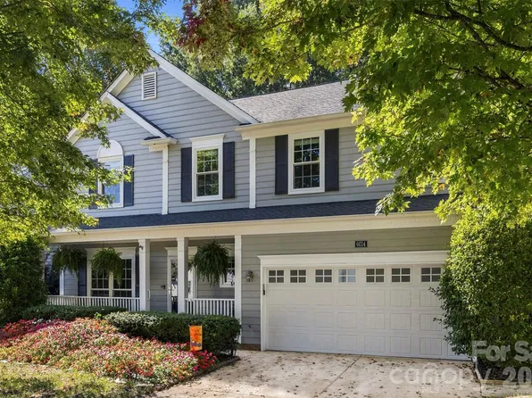 9014 Pickering Grove Ln, Charlotte, NC 28216