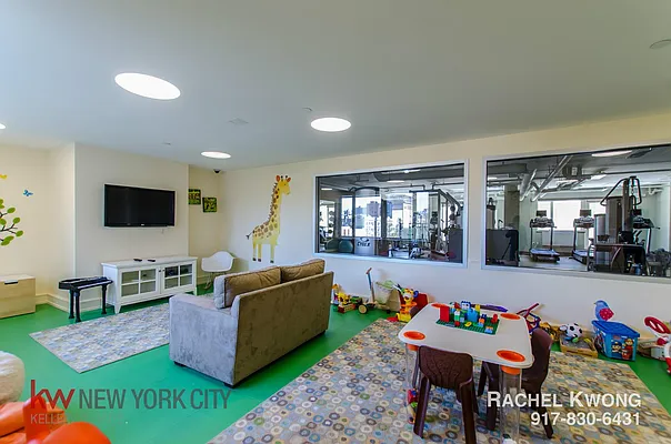 Rented by Keller Williams NYC | media 16