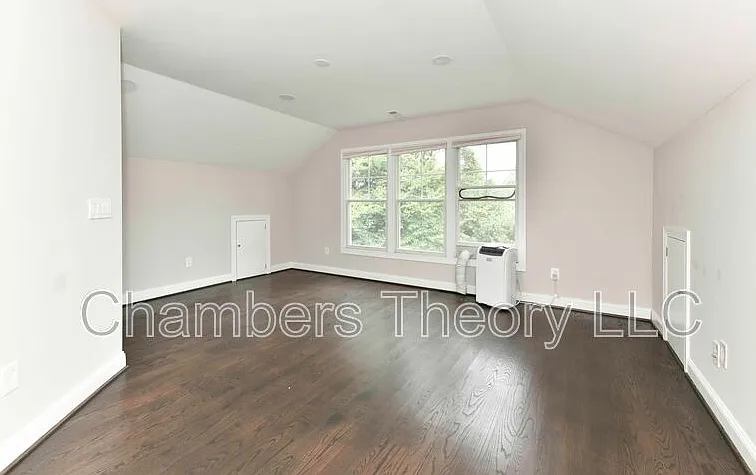 1840 Mamie Dyer Ln — Photo 15