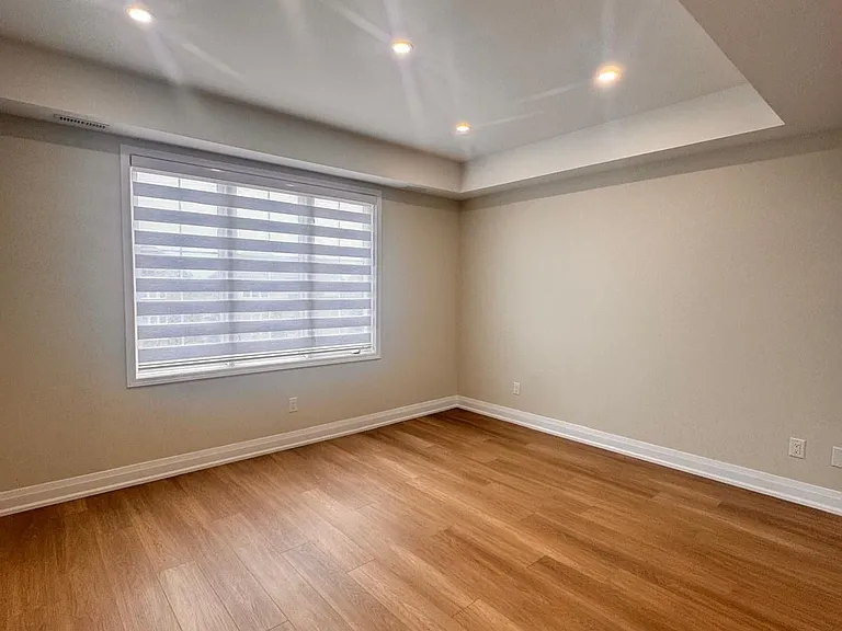 344 Edgehill Dr #UPPER — Photo 25