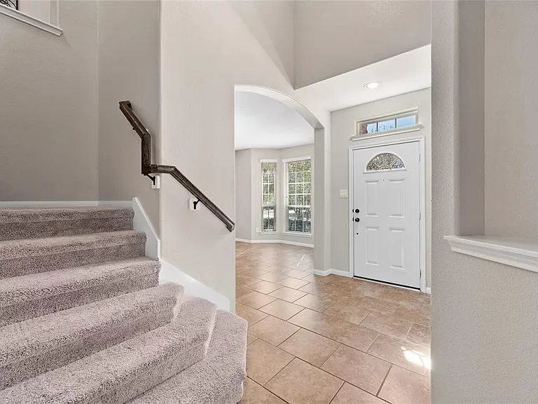 16026 Rustlers Trail Ln — Photo 7
