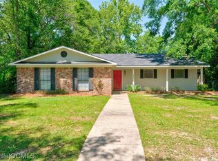 1816 Spanish Dr, Saraland, AL 36571