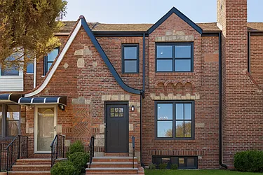 225-06 Mentone Avenue