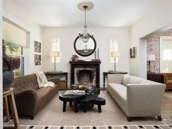 2235 N Emerson Street, Denver, CO 80205