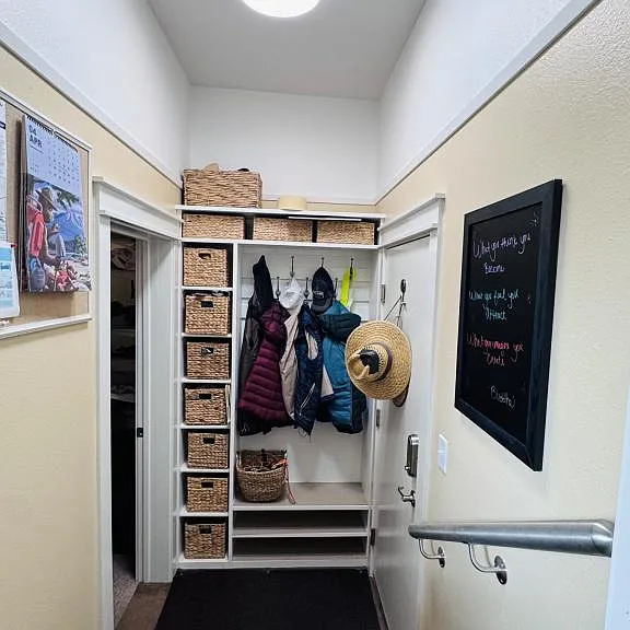 1617 Winne Ave — Photo 16