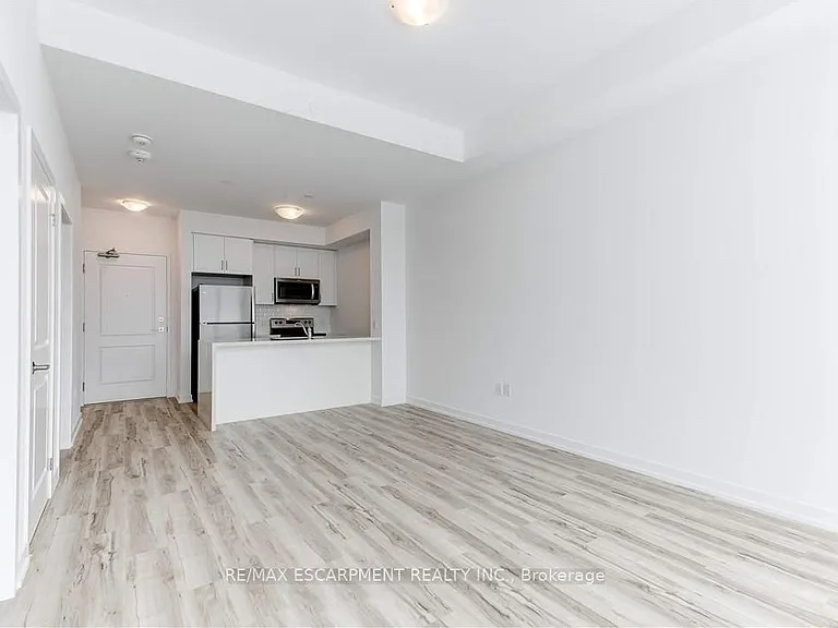 450 Dundas St E #1204 — Photo 17