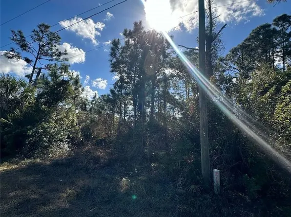 3307 63rd St W, Lehigh Acres, FL 33971