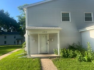 1395 S Glen Cir, Aurora, IL 60506