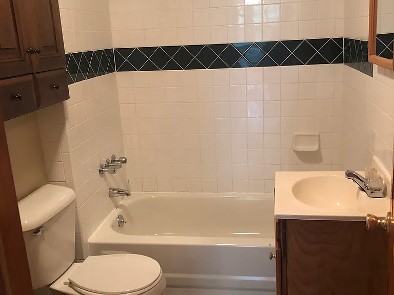 370 Berrywood Ln — Photo 10