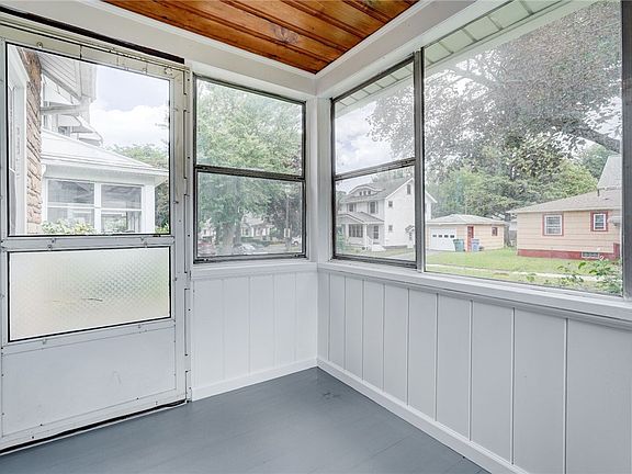 4th image of 14 Martinot Ave