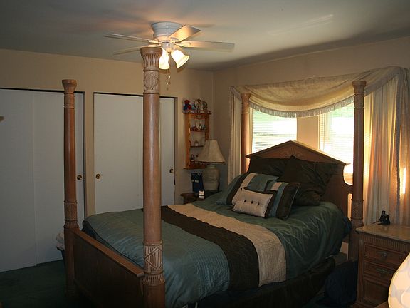 5th image of 2558 Retford Dr