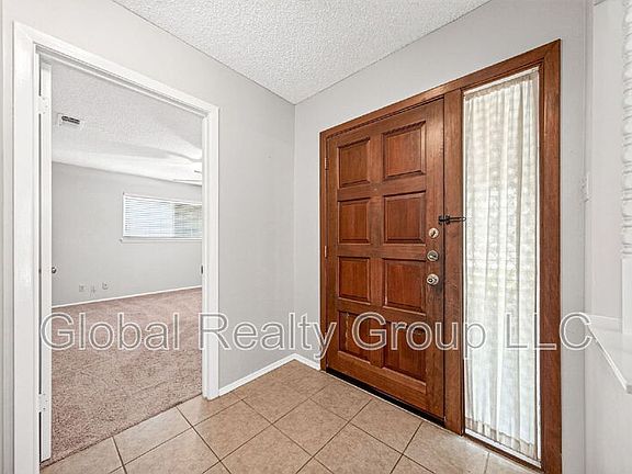 5th image of 412 Cordoba Dr