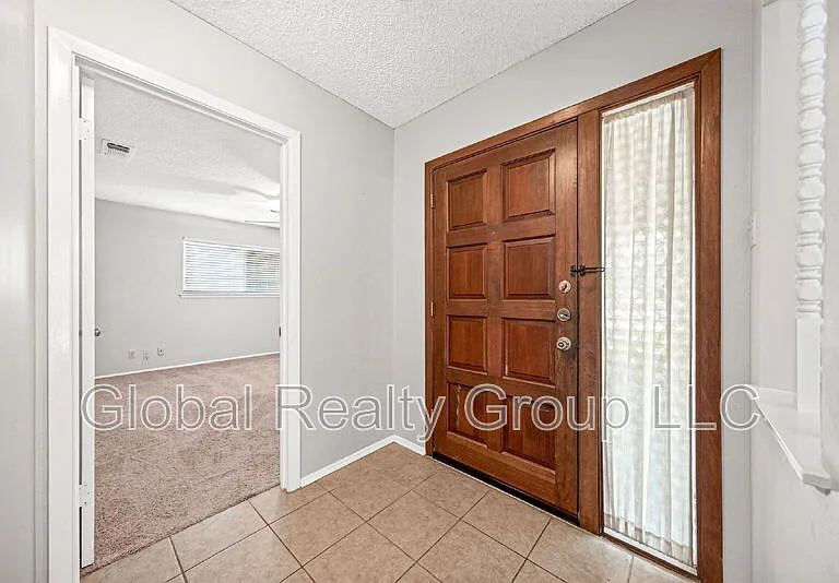 412 Cordoba Dr — Photo 1