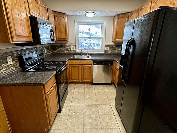 3rd image of 521 Pacific Ave Unit 1