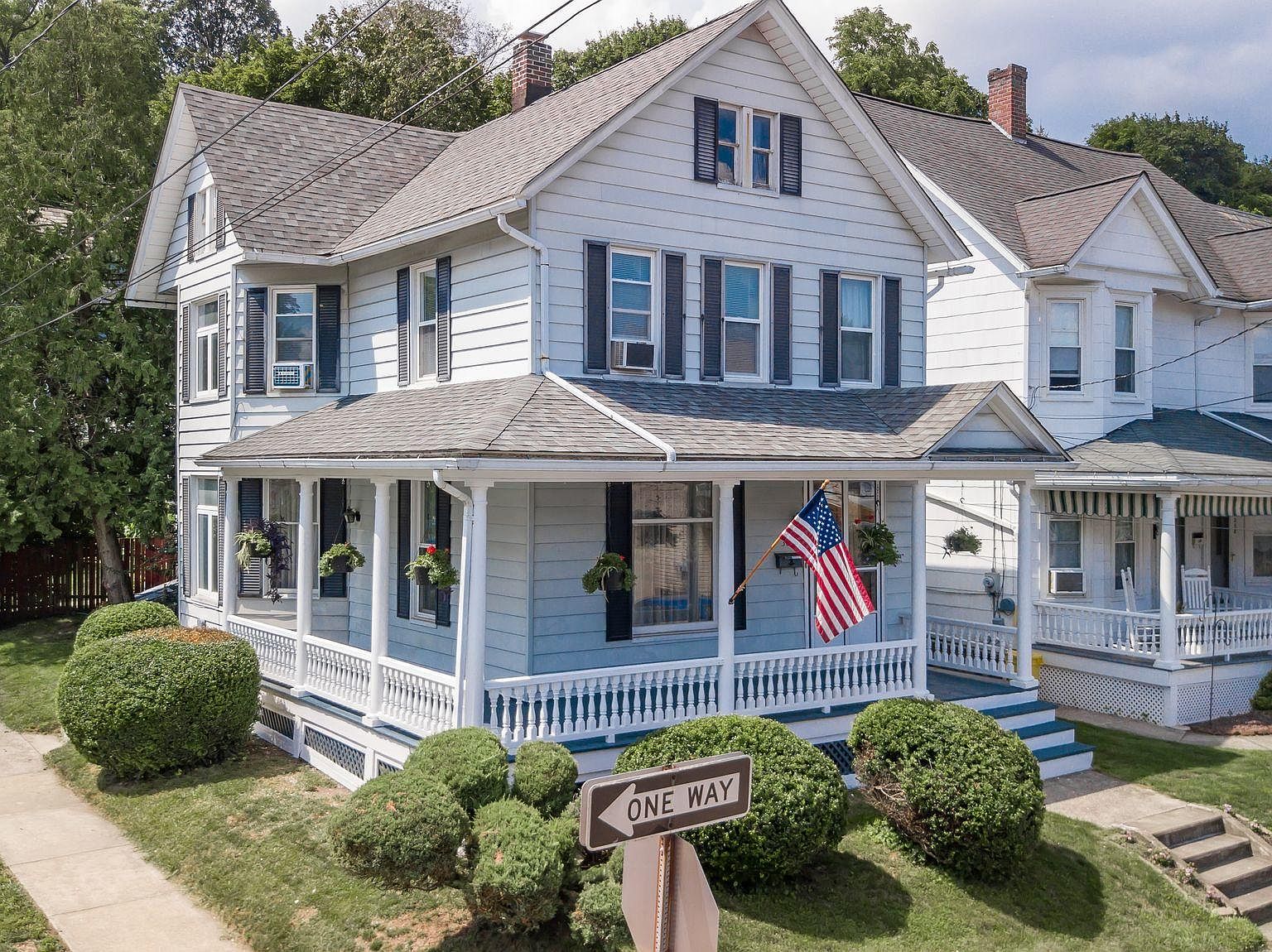 362 S 2nd St Bangor Pa 18013 Mls Pm 80104 Zillow