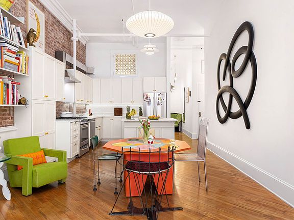 4th image of 40 White St APT 4