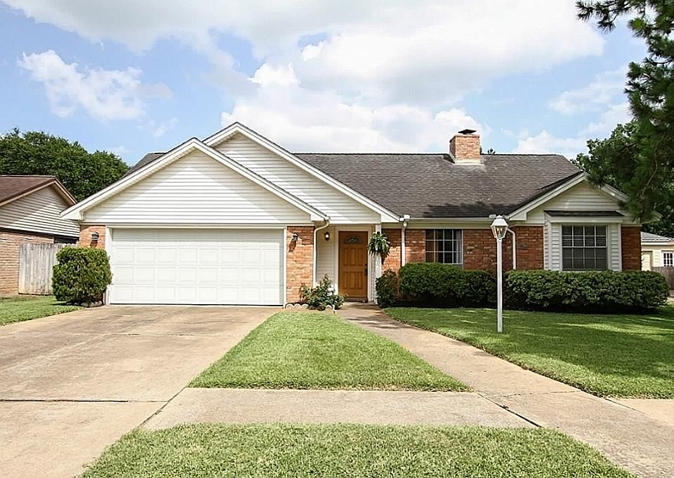 1st image of 15747 Fern Basin Dr