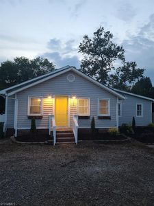 109 Oak St, Kernersville, NC, 27284