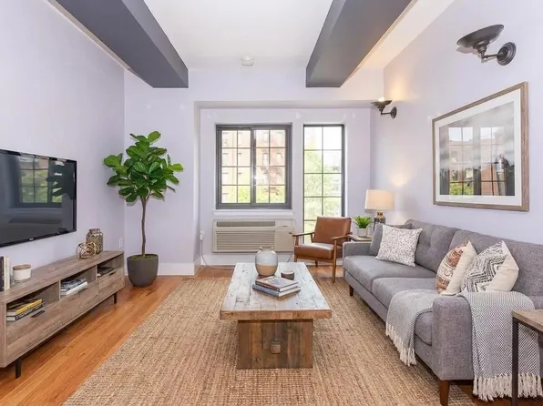 180 Lenox Road image 1 of 11