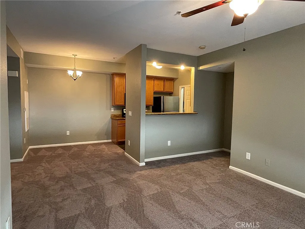 2 bed, 960 sqft, $2,250 — Photo 2