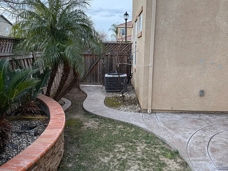 702 N San Marcos Dr — Photo 9