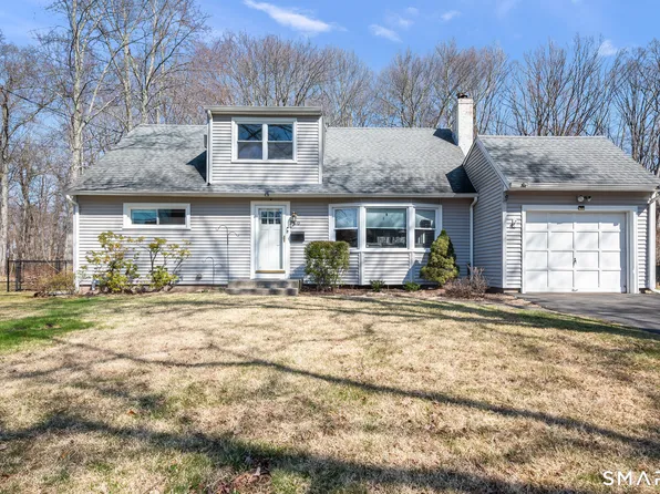 50 Seminole Circle, West Hartford, CT 06117