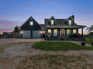 37763 W 88th St, Richmond, MO 64085