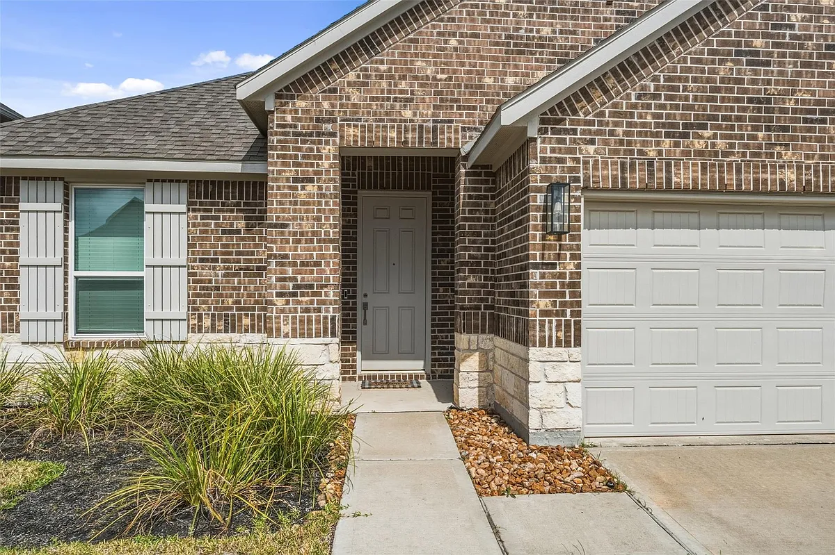 Building Photo - 1613 Sunbend Ln