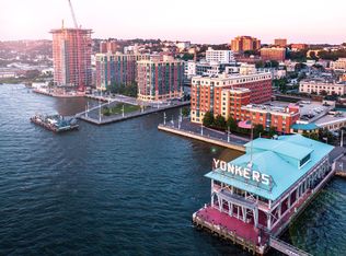 57 Moquette Row N, Yonkers, NY 10703