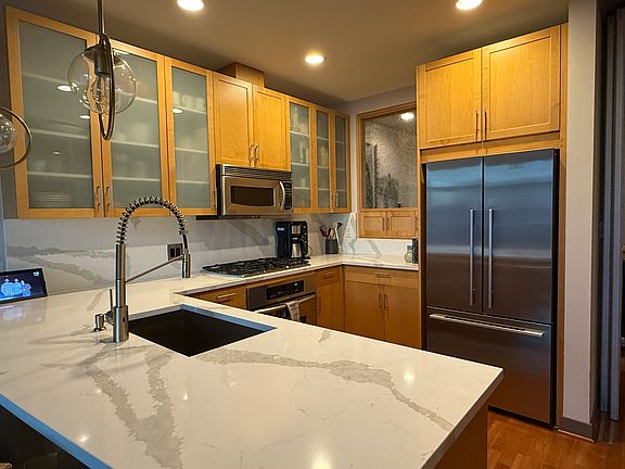 3rd image of 2033 2nd Ave APT 1510