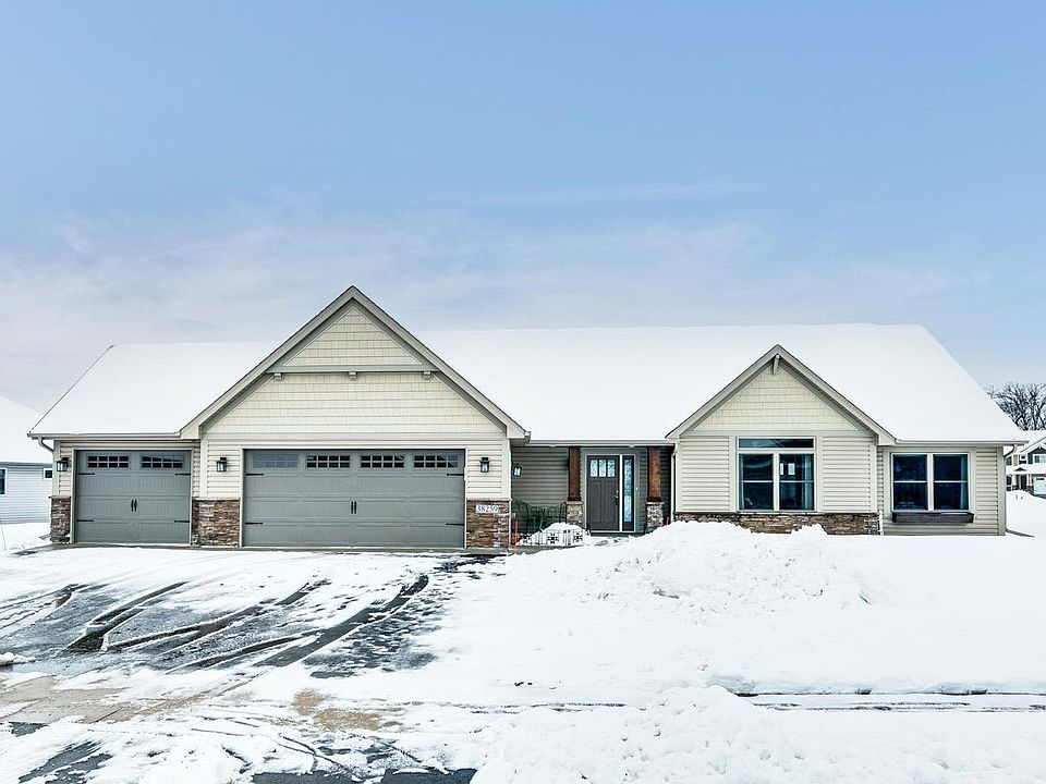 1st image of 38259 Emerald Blvd