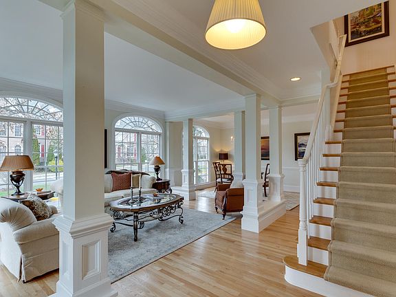 4th image of 3830 Farrcroft Grn