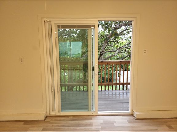 2nd image of 3625 Columbian Dr