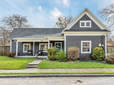 336 W College St, Lewisville, TX, 75057