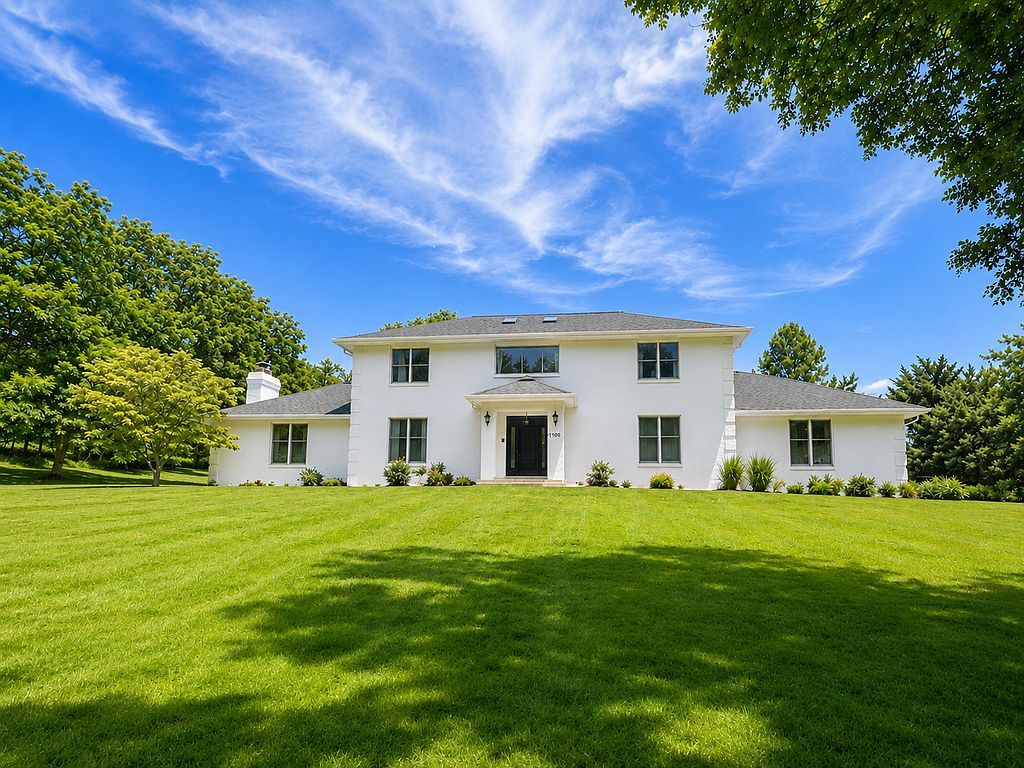1100 Pittsford Mendon Center Rd - Property Image