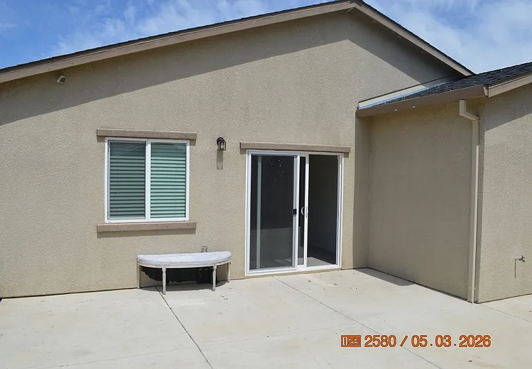 4220 Freemark Ave — Photo 23