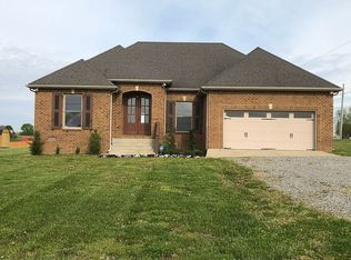 704 Lear Rd, Portland, TN 37148